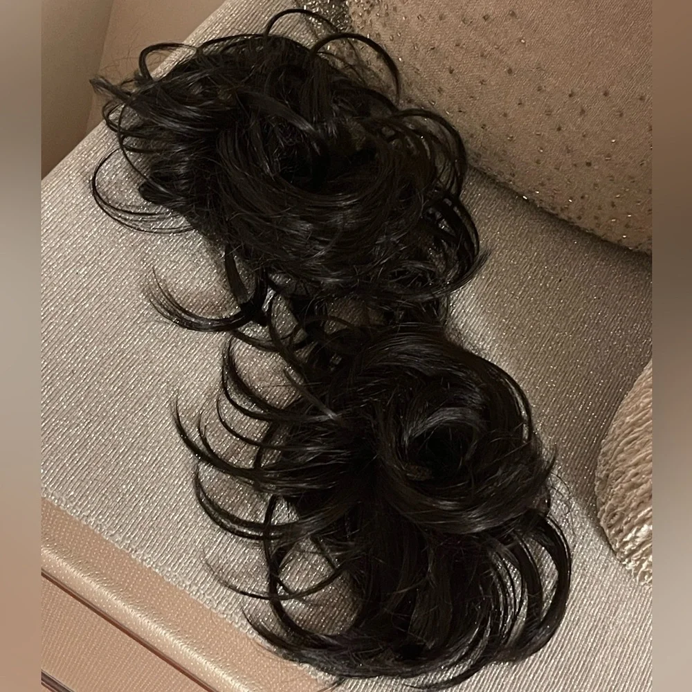 Women’s 2 wavy black messy bun hair piece